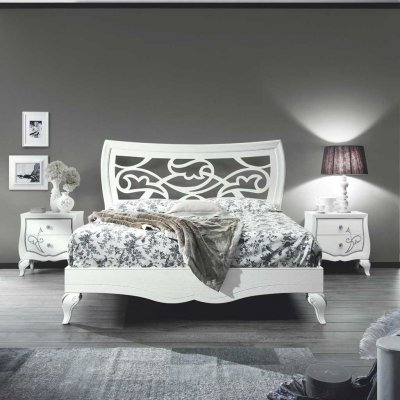 CHANTAL włoskie  drewniane podwójne łóżko z zagłówkiem profilowanym i perforowanym 