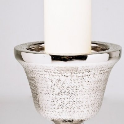  Antico Alu 78 cm - świecznik  w kolorze srebrnym z kol. Kare Design