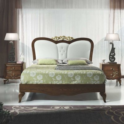   CHANTAL włoskie  drewniane podwójne łóżko z zagłówkiem tapicerowanym  i wstawkami Swarovski