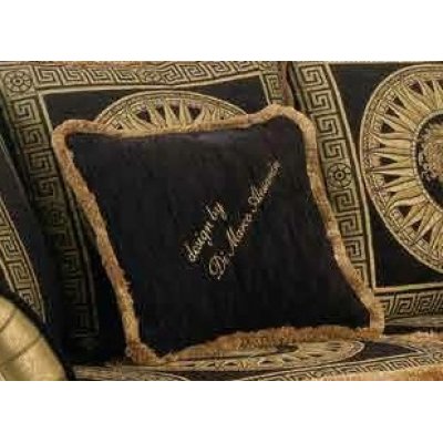  EMPORIO włoska poduszka z haftowanym napisem do wypoczynku z Meduza Versace